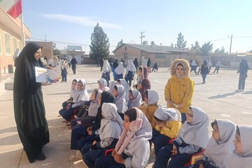 برگزاری غرفه قصه‌گویی و کتاب‌خوانی به همت کتابخانه شهید محمدعلیپور یونسی شهرستان بجستان