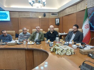 نشست صمیمی مدیر کل کتابخانه های عمومی استان تهران با مسئولین کتابخانه‌های عمومی شهرستان تهران