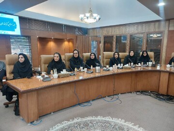 نشست صمیمی مدیر کل کتابخانه های عمومی استان تهران با مسئولین کتابخانه‌های عمومی شهرستان تهران