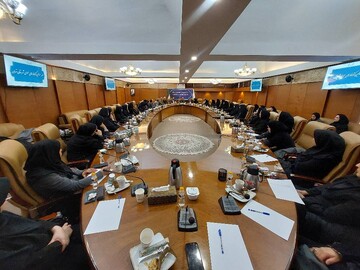 نشست صمیمی مدیر کل کتابخانه های عمومی استان تهران با مسئولین کتابخانه‌های عمومی شهرستان تهران