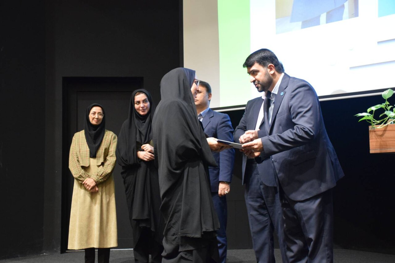 برگزیدگان حوزه کتاب و کتابخوانی در استان گیلان تقدیر شدند