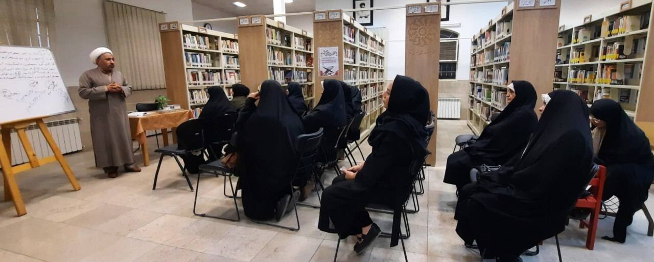 برنامه ها و فعالیت های متنوع فرهنگی و ترویجی با محوریت کتاب در استان تهران برگزار شد