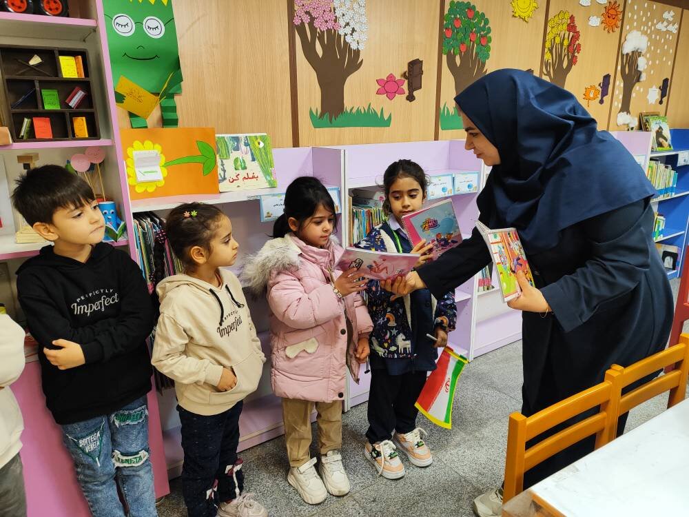 ترویج کتاب و کتابخوانی در کتابخانههای عمومی استان تهران