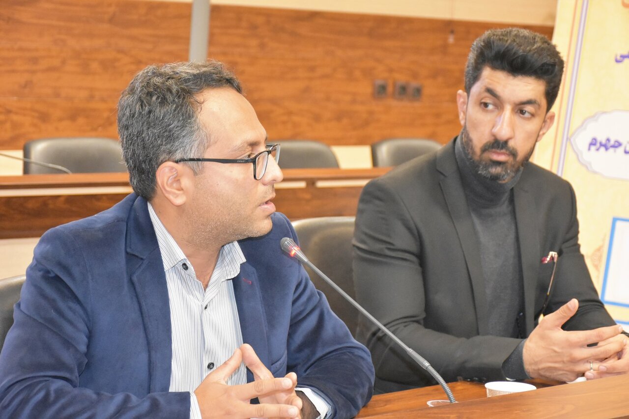 عزم جدی‌ برای احداث کتابخانه مرکزی جهرم و احیای کتابخانه عمومی میرزا نصیرجهرمی