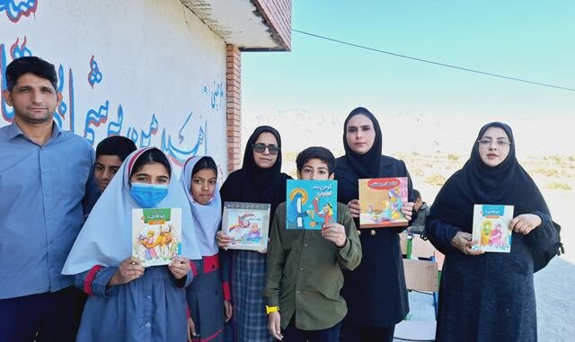 طرح «روستا به روستا با کتاب» مهمان دانشآموزان یداللهآباد