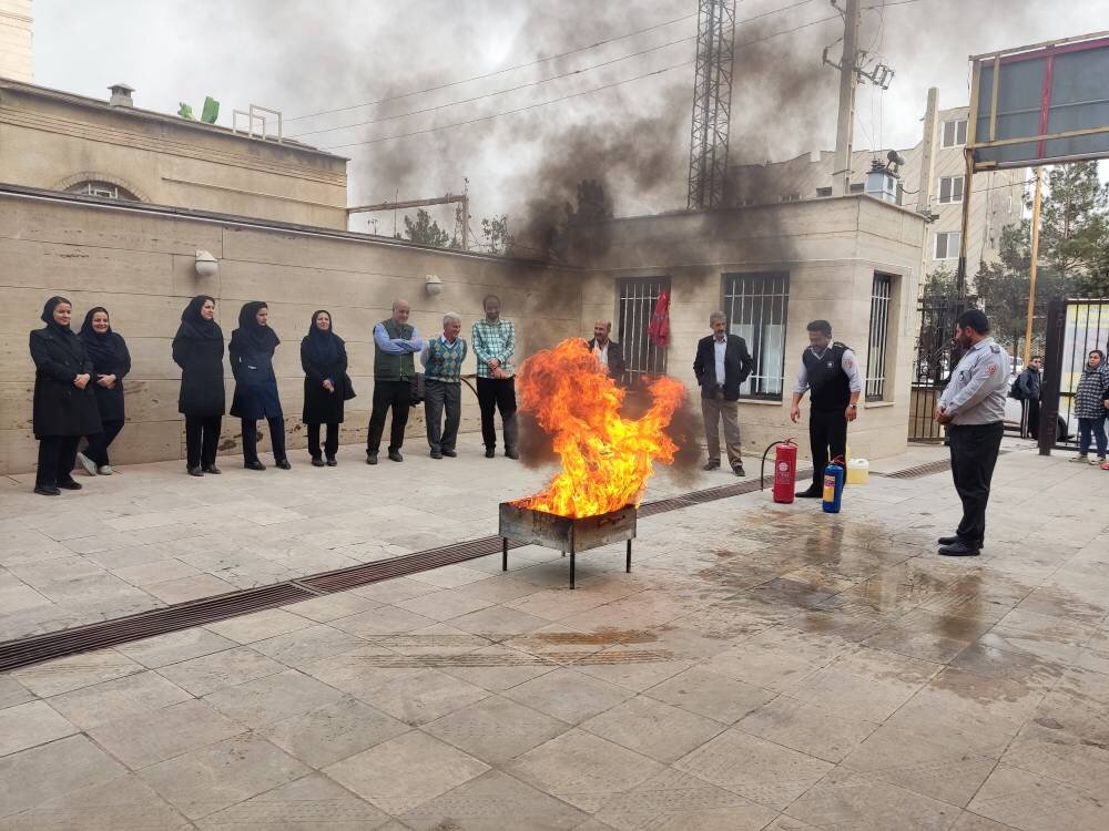 دوره اتش نشانی قزوین 