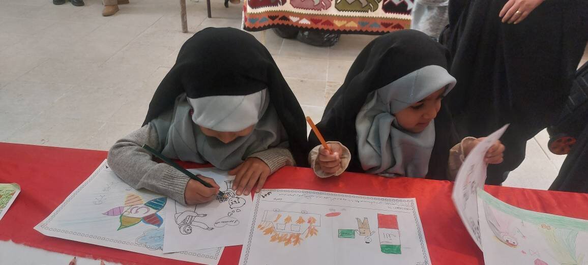 روایت قصههای مادرانه در قاب نقاشی کودکان