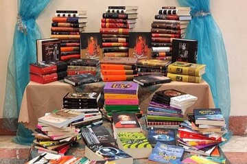 اهدای ۱۸۸ نسخه کتاب به کتابخانه های عمومی شهرستان قرچک