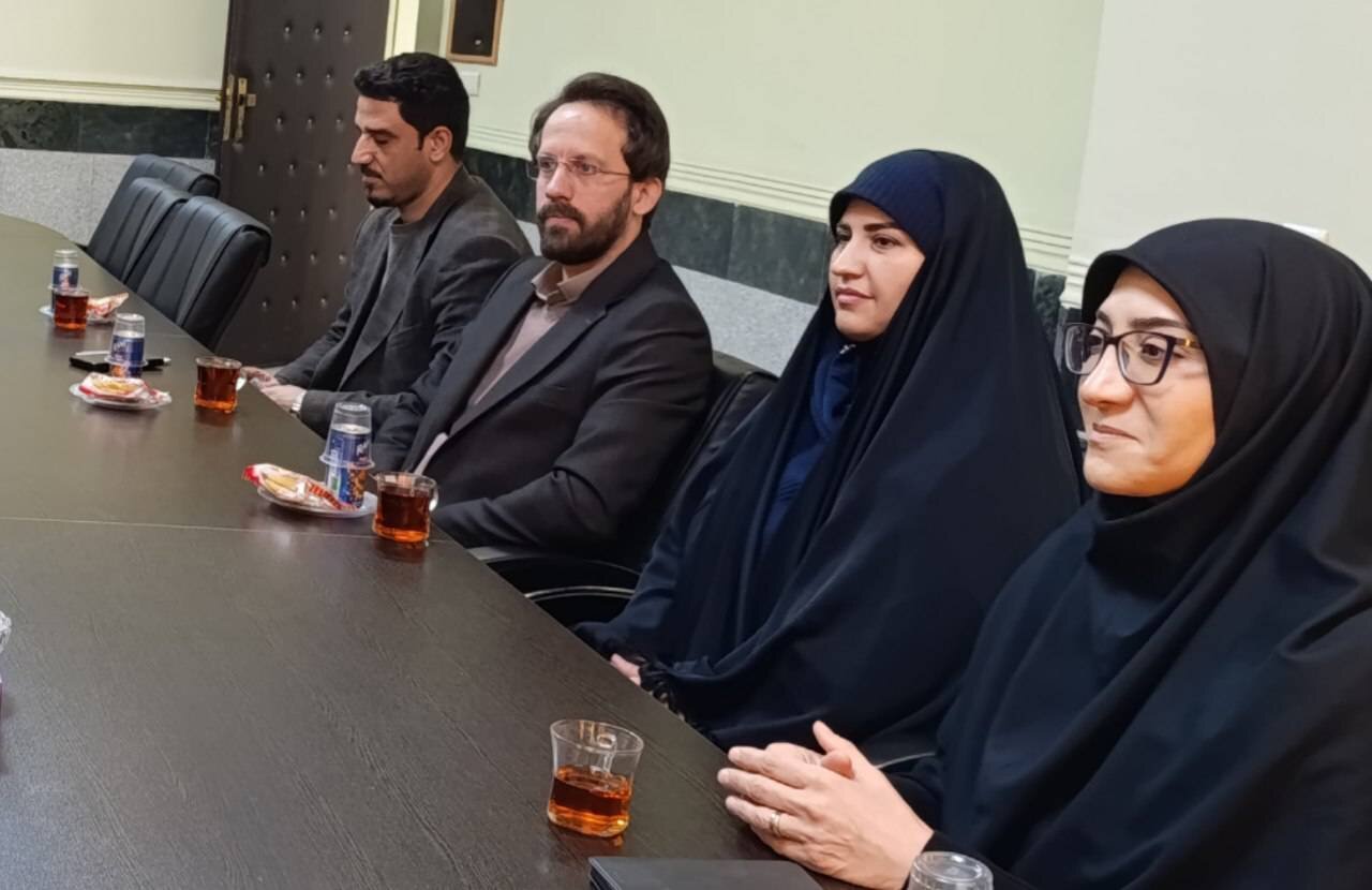 تأکید مدیران‌کل کتابخانه‌های عمومی و تبلیغات اسلامی لرستان بر توسعه فعالیت‌های کتاب‌محور