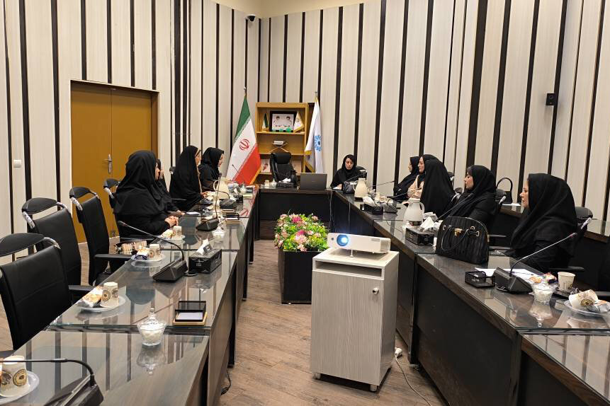 نشست «سلامت بانوان» در کتابخانه مرکزی ایلام