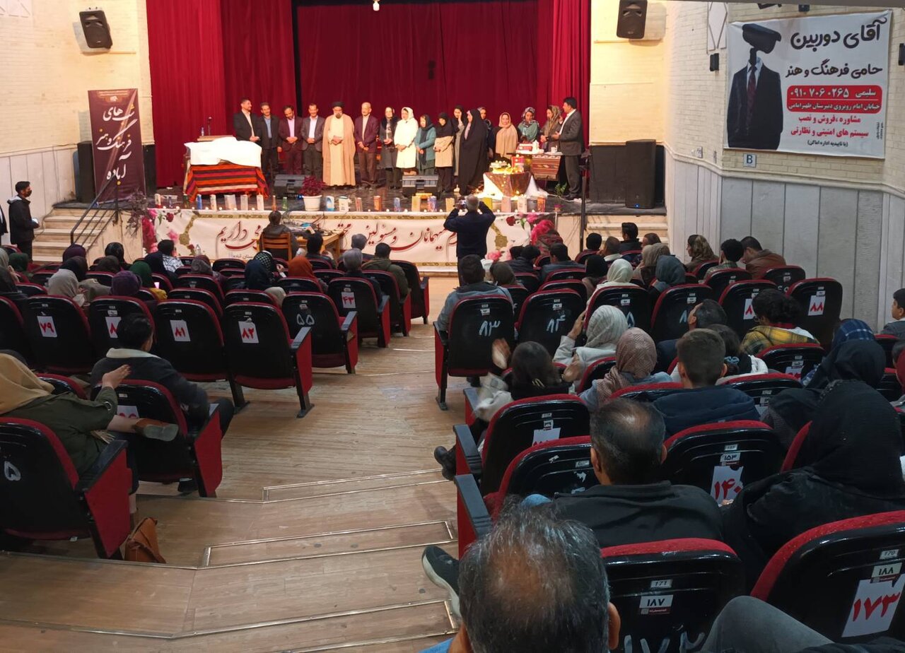 شهر آباده، با کتابخانه‌هایش میزبان فرهنگ و دانایی شد