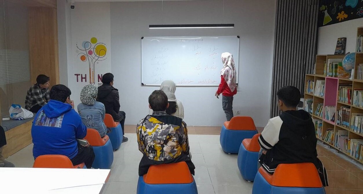 تالار علم و خلاقیت کتابخانه مرکزی ارومیه، محل تجمع علاقهمندان علوم