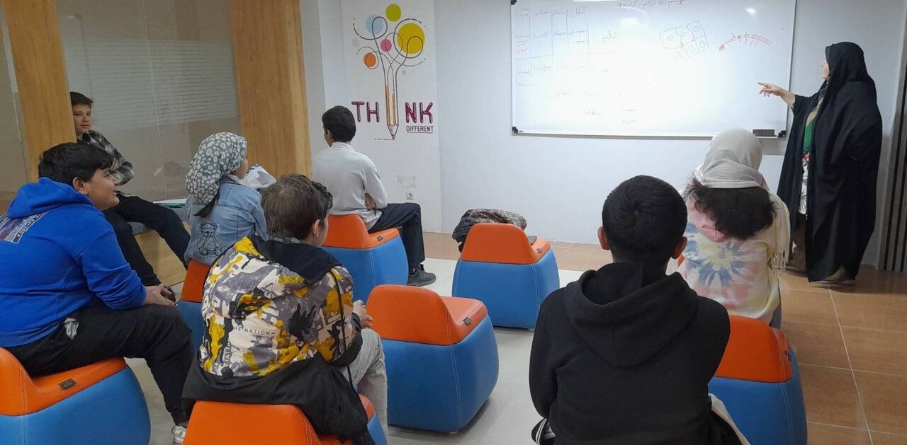 تالار علم و خلاقیت کتابخانه مرکزی ارومیه، محل تجمع علاقه‌مندان علوم