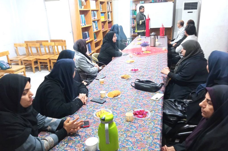 برگزاری دورههای آموزشی اطفای حریق برای کتابداران استان بوشهر