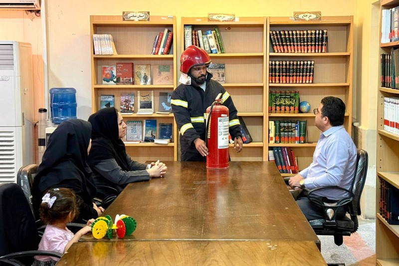 برگزاری دوره‌های آموزشی اطفای حریق برای کتابداران استان بوشهر