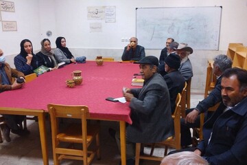 نشست ادبی هفتگی با محوریت کتاب «مثنوی معنوی» در کتابخانه عمومی حاج عبدالهی نوقاب شهرستان گناباد