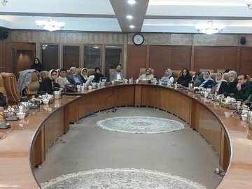 رونمایی از کتاب «پشت صحنه نوشتن» در کتابخانه مرکزی پارک شهر