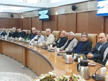 رونمایی از کتاب «پشت صحنه نوشتن» در کتابخانه مرکزی پارک شهر