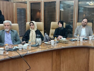 رونمایی از کتاب «پشت صحنه نوشتن» در کتابخانه مرکزی پارک شهر