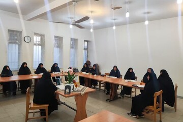 محفل انس با نهج البلاغه به‌همت کتابخانه عمومی شهیدهاشمی‌نژاد بیدخت شهرستان گناباد با همکاری پایگاه زینبه بیدخت برگزار شد.