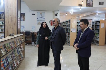 بازدید مدیرکل کتایخانه‌های عمومی استان از کتابخانه‌های امام علی(ع) و فرخی یزدی