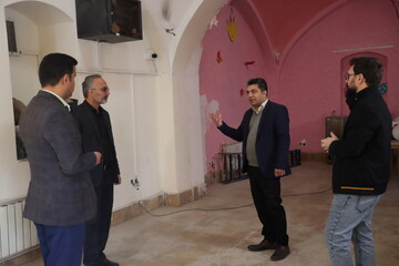 بازدید مدیرکل کتایخانه‌های عمومی استان از کتابخانه‌های امام علی(ع) و فرخی یزدی