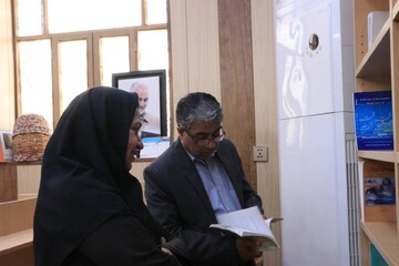 بازدید مدیرکل از کتابخانه های قشم