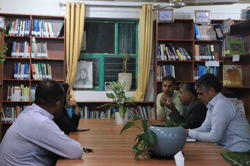 بازدید مدیرکل از کتابخانه های قشم