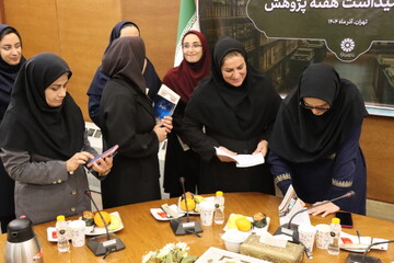 آیین گرامیداشت هفته پژوهش نهاد کتابخانه‌های عمومی کشور