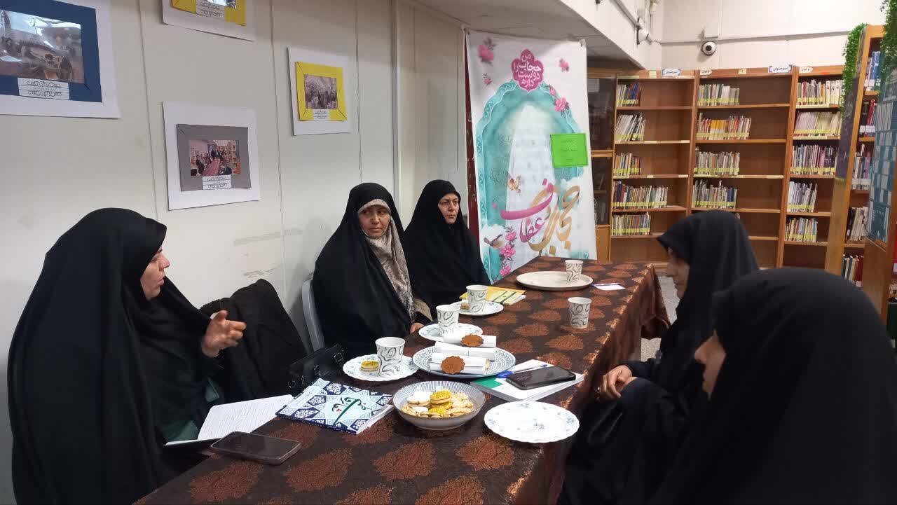 فعالیتهای کتابخانههای عمومی استان مرکزی در راستای تحقق عدالت فرهنگی