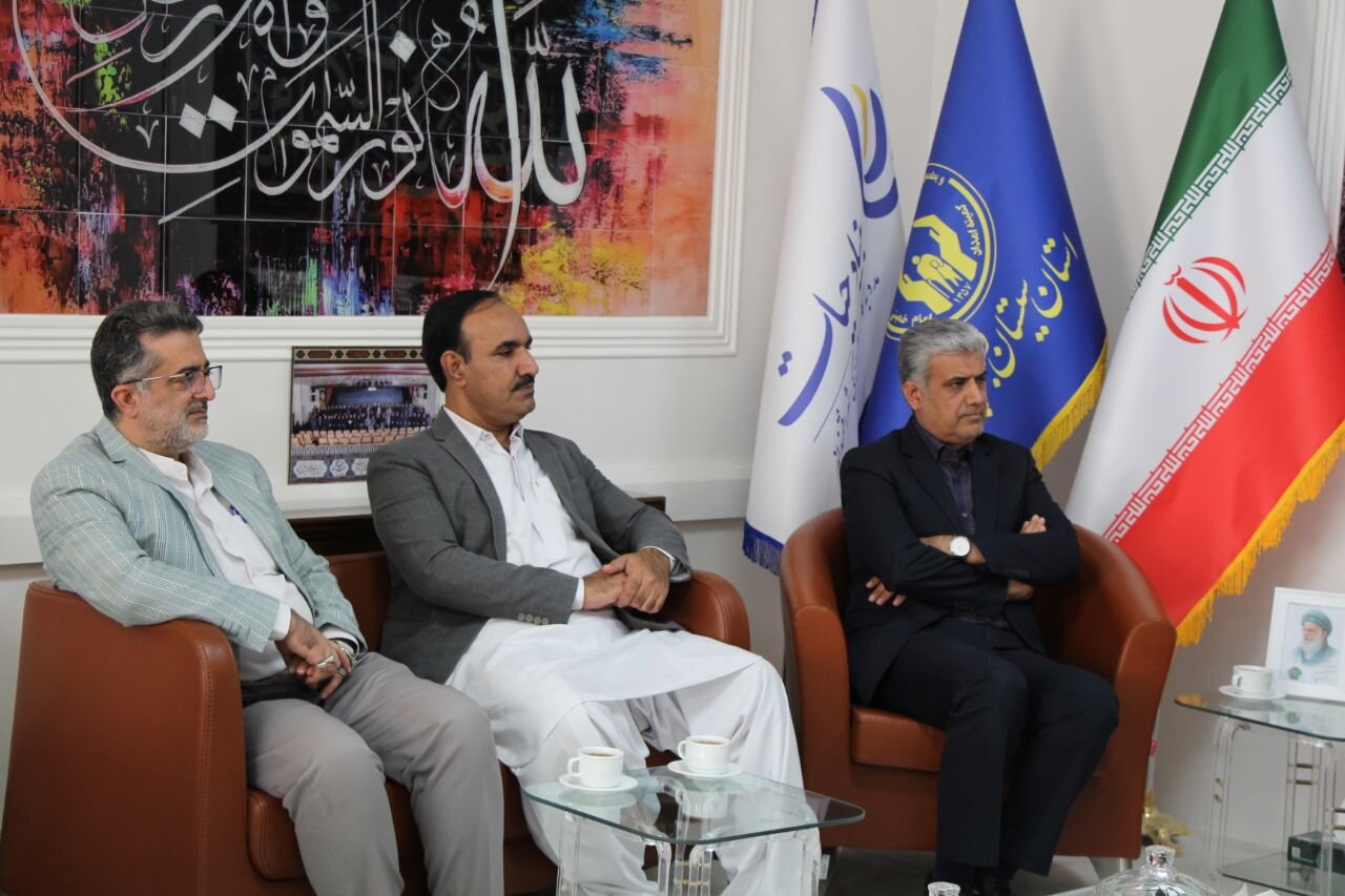 دیدار نمایندگان کانون فرهنگی آموزشی قلمچی، با مدیرانکل کتابخانههای عمومی و کمیته امداد استان