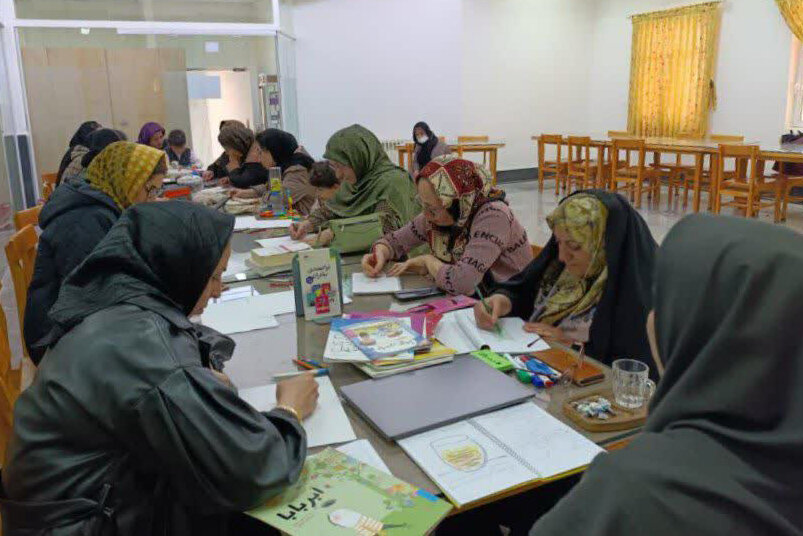 برگزازی فعالیتهای متنوع فرهنگی در کتابخانههای عمومی استان مرکزی