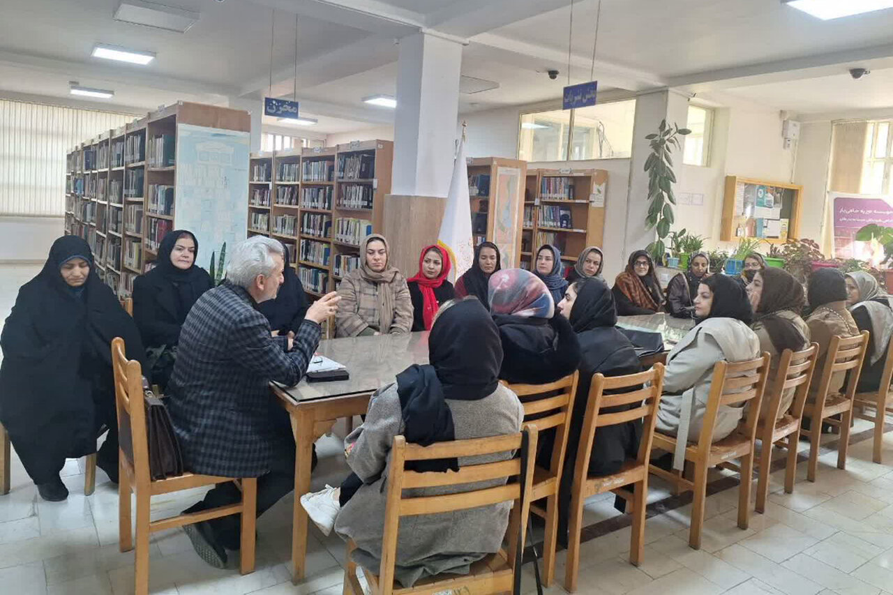 برگزازی فعالیتهای متنوع فرهنگی در کتابخانههای عمومی استان مرکزی