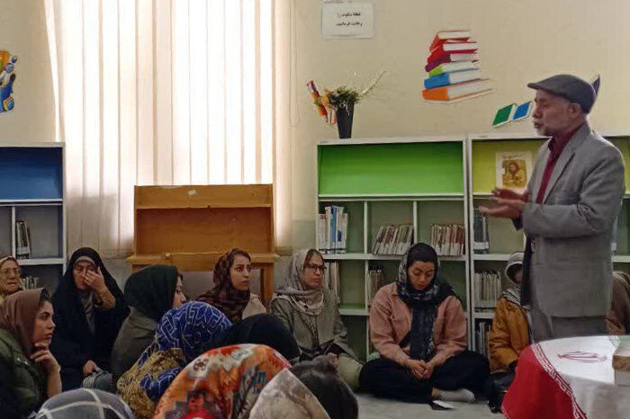 رویدادهای کتابخوانی پرنشاط در کتابخانههای عمومی استان مرکزی