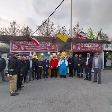 حضور غرفه اداره‌کل کتابخانه‌های عمومی استان البرز در افتتاحیه کنگره ملی ۵۵۸۰ شهید استان