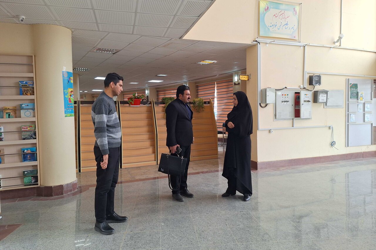 دیدار مدیرکل کتابخانههای عمومی استان ایلام با سرپرست اجرایی خانه کارگر استان