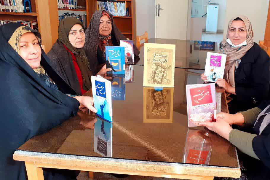 برگزاری محافل ادبی در کتابخانه‌های عمومی استان مرکزی