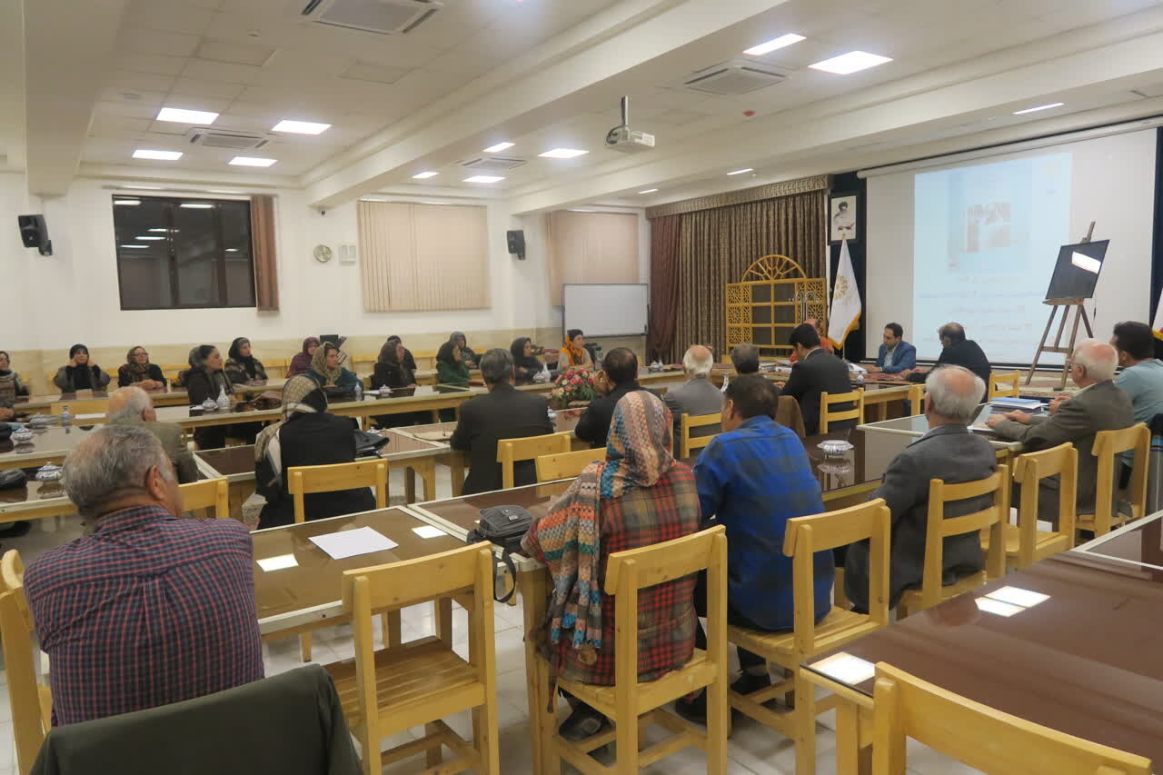 کتابخانه عمومی دکتر محمد جوادی؛ پایگاهی پویا برای اهالی صفائیه یزد