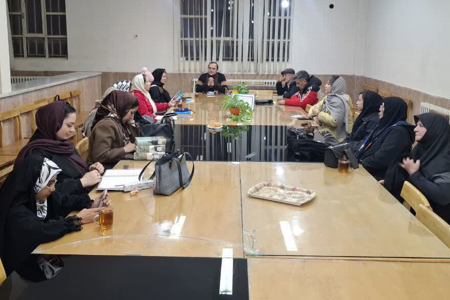 گرامیداشت روز پژوهش در کتابخانههای عمومی استان مرکزی