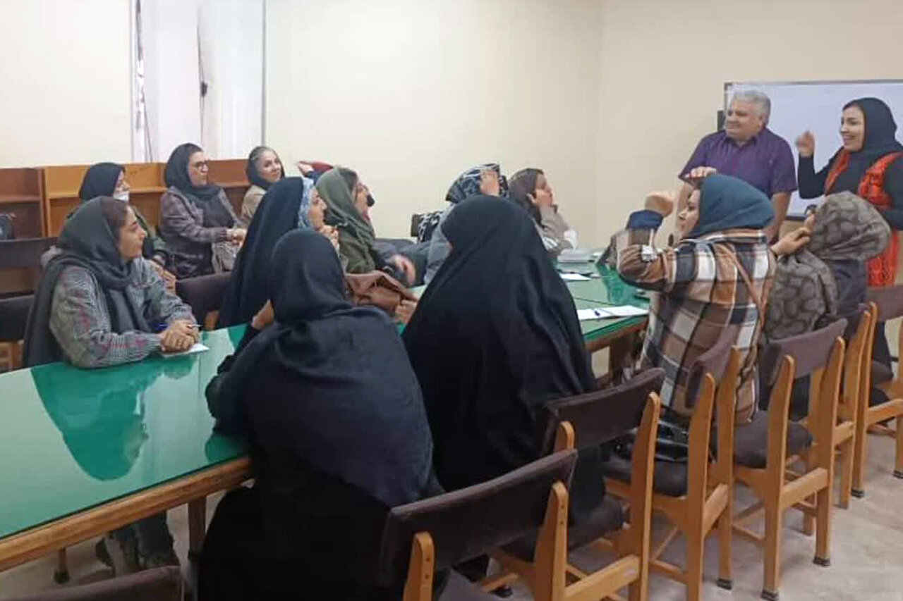 گرامیداشت روز پژوهش در کتابخانه‌های عمومی استان مرکزی