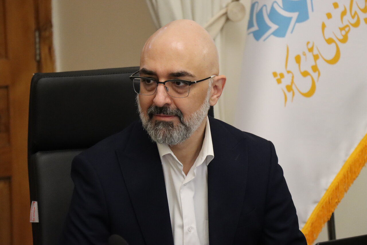 ارزش کتابخانه به این است که انسان‌ها می‌توانند در آن تغییر کنند