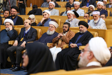 آیین اختتامیه نخستین دوره جایزه بین‌المللی امام خمینی (ره)