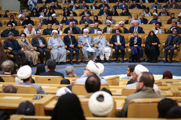 آیین اختتامیه نخستین دوره جایزه بین‌المللی امام خمینی (ره)