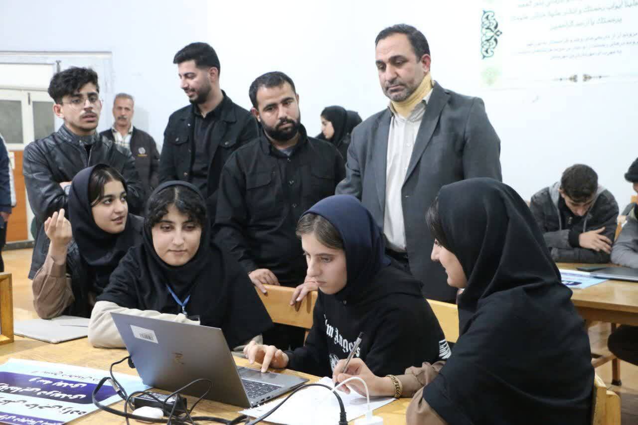 رویداد تولید محتوای دیجیتال با محوریت هوش مصنوعی در کتابخانه شهید نواب صفوی  دلفان