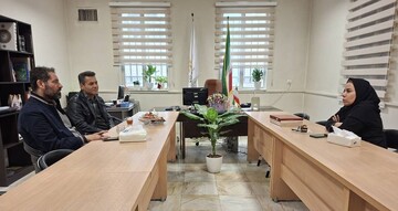 دیدار دهیار روستای حصارساتی با رئیس اداره کتابخانه های شهریار