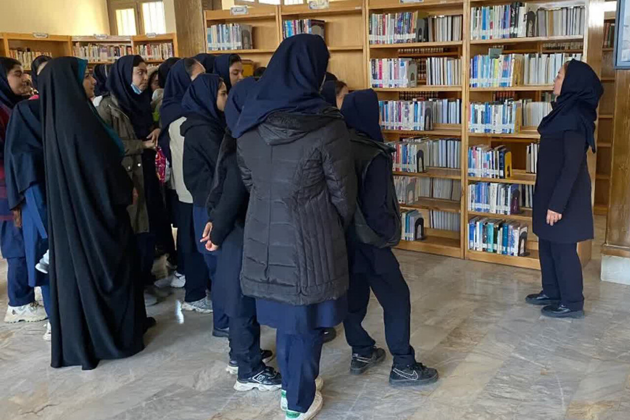ترویج کتاب و کتابخوانی به همت کتابخانههای عمومی استان مرکزی