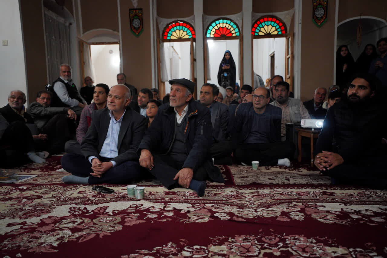 رونمایی از  کتاب «ملای هاشمی» در آستانه یلدا