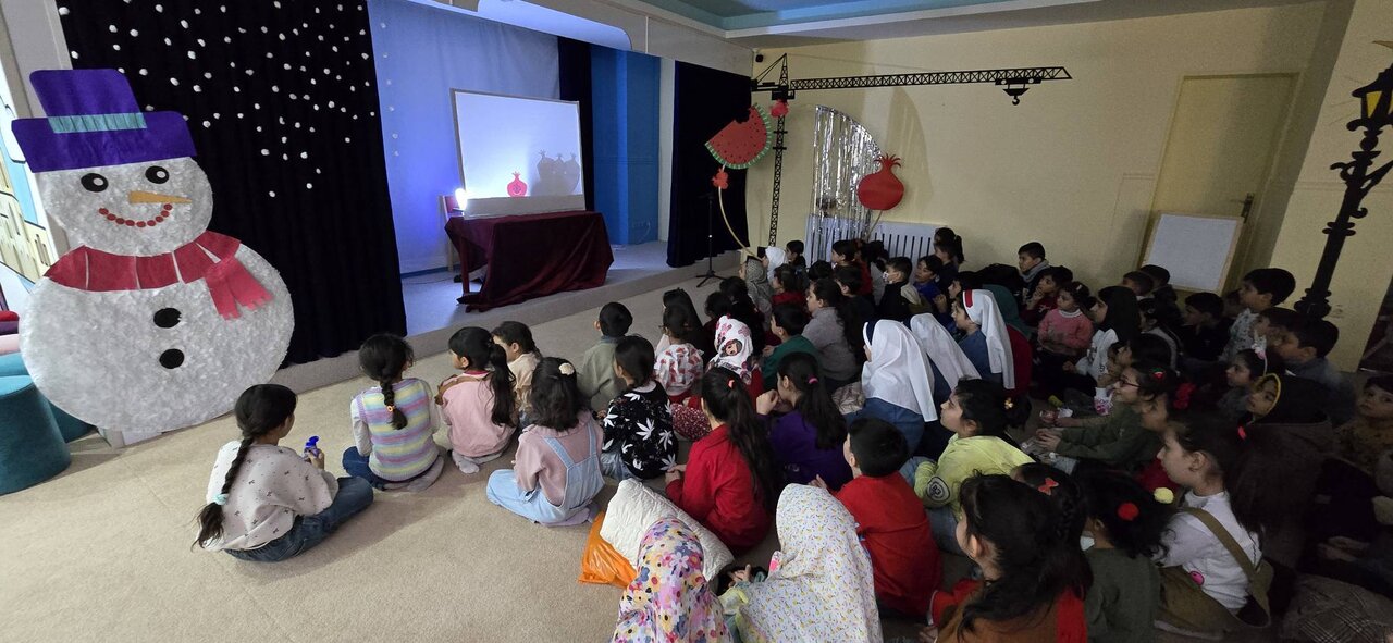 ویژه‌برنامه یلدایی با محوریت کودک در بخش هدهدسفید کتابخانه موسوی زنجان