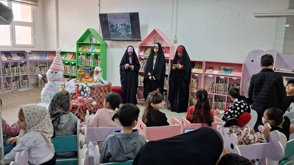 جشن یلدایی با محوریت حفظ آیین‌های کهن ایرانی برگزار شد