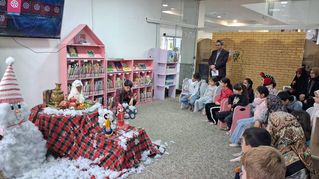 جشن یلدایی با محوریت حفظ آیین‌های کهن ایرانی برگزار شد